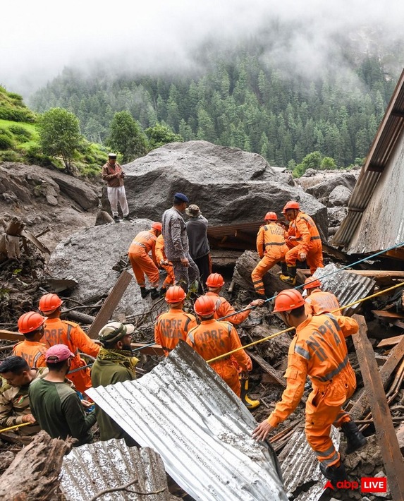 255a76e17dea25eb-NYTNepalApril2015.jpg