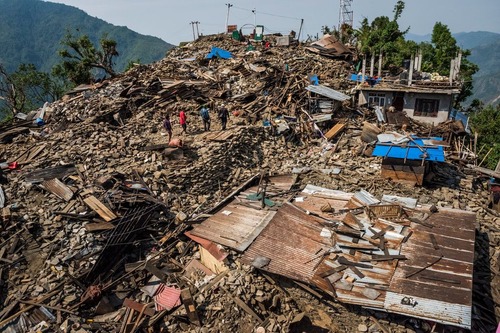 7110b435edfc7f9f-NepalEarthquake03.jpg